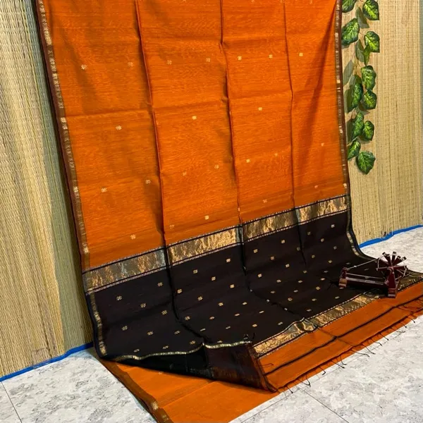 Orange_And_Black_Maheshwari_1_Inch_Border_Saree