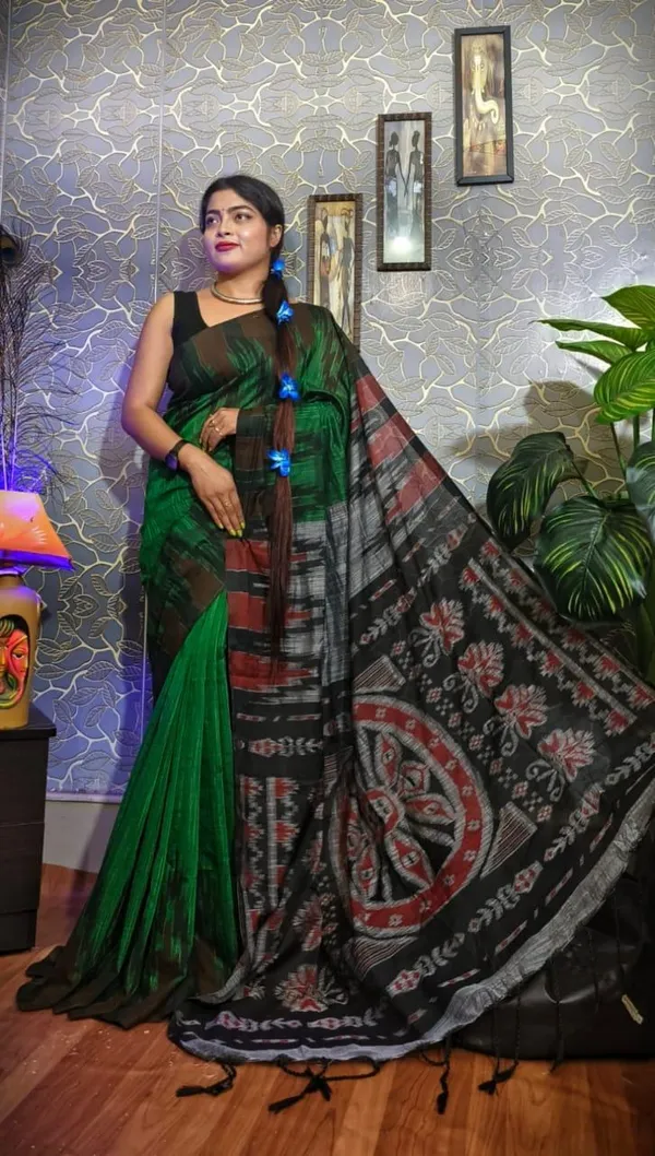 Dark_Green_Cotton_Premium_Saree_For_Women