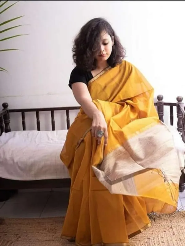 Golden_Yellow_Khadi_Jhari_Sarees