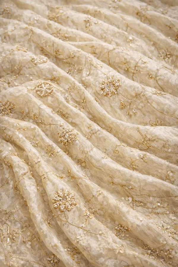 5.3_Meter_pure_soft_tissue_silk_fabric_with_hand_embroidery