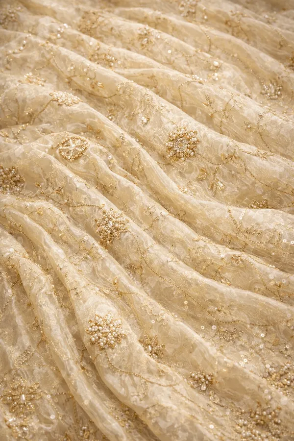 5.3_Meter_pure_soft_tissue_silk_fabric_with_hand_embroidery