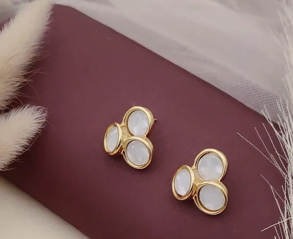 Gold_Stainless_Steel_Dew_Studs_Earring_For_Women