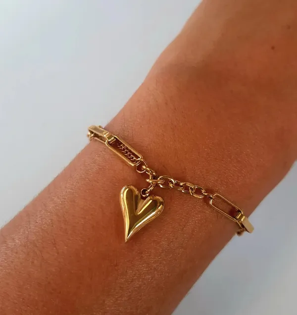 Gold_Stainless_Steel_Dainty_Heart_Chain_Bracelet_For_Women