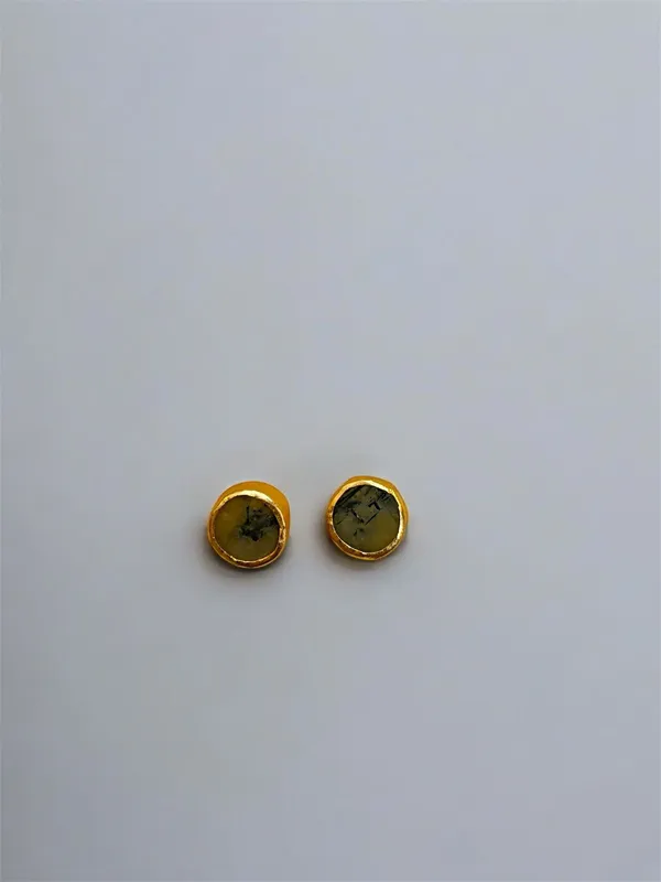 Gold_Beaded_Brass_Brass_With_Natural__Stone_Stud_Earring_For_Women