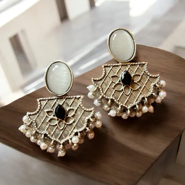 White_Beaten_Brass_Pari_Studs_Earring_For_Women