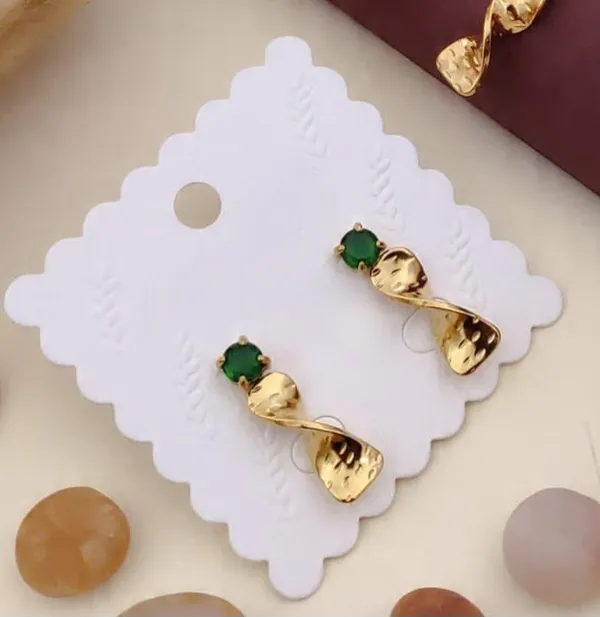 Gold_With_Emerald_Stone_Specialized_Alloys_Aura_Studs_Earring_For_Women