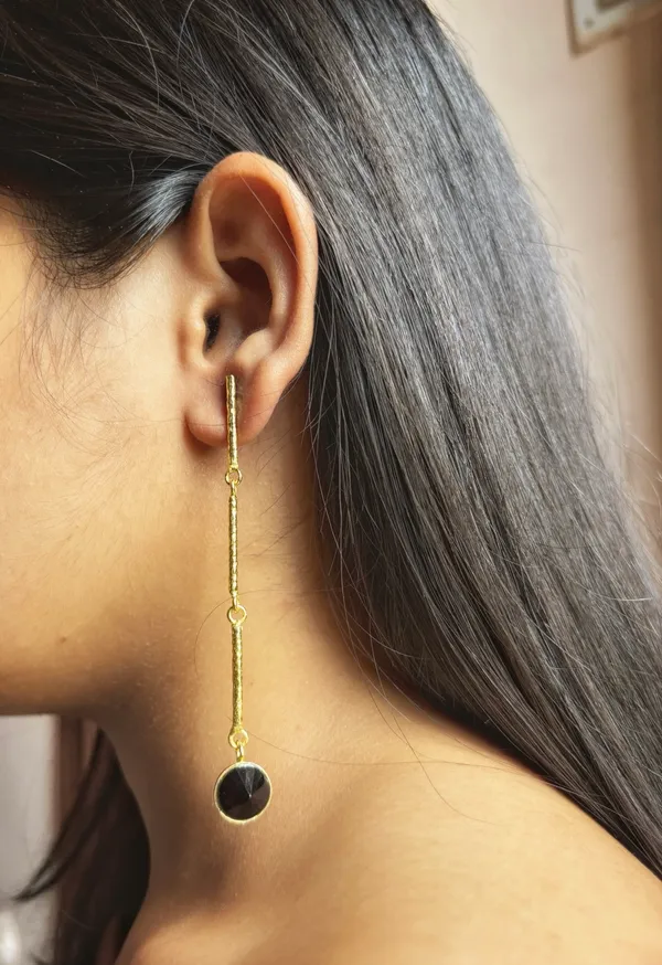 Gold_Beaded_Brass_Sleek_Stone_Dangle_Earring_For_Women