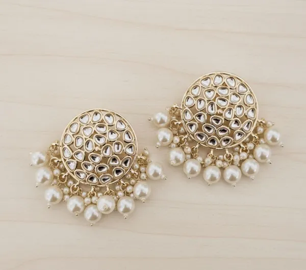 Gold_And_White_Beaded_Brass_Ishanvi_Pearl_And_Ad_Aura_Studs_Earring_For_Women