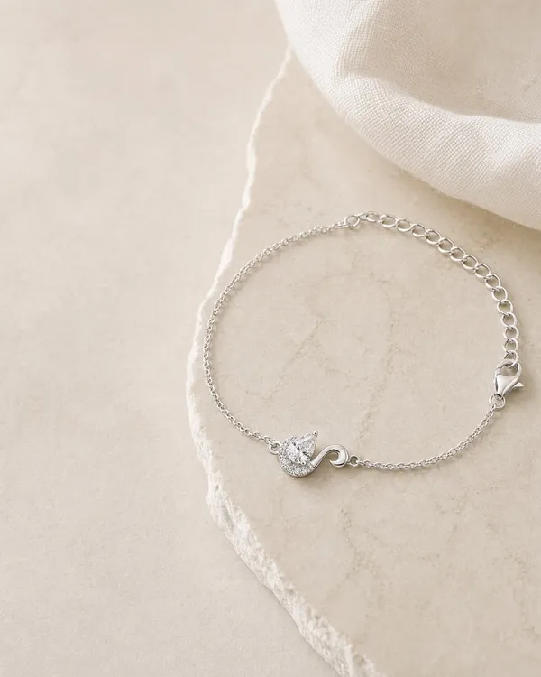 Serene_Swan_Silver_Bracelet