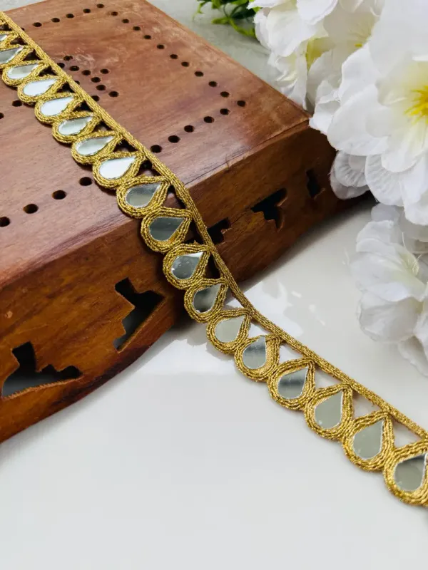 Elegant_Mirror,_Cutwork_Sari_Border,_Wedding_Dress_Embellishments,_Indian_Dupatta_Lace,_DIY_Sewing__Decoretion__9_Meter_Gold_Colour