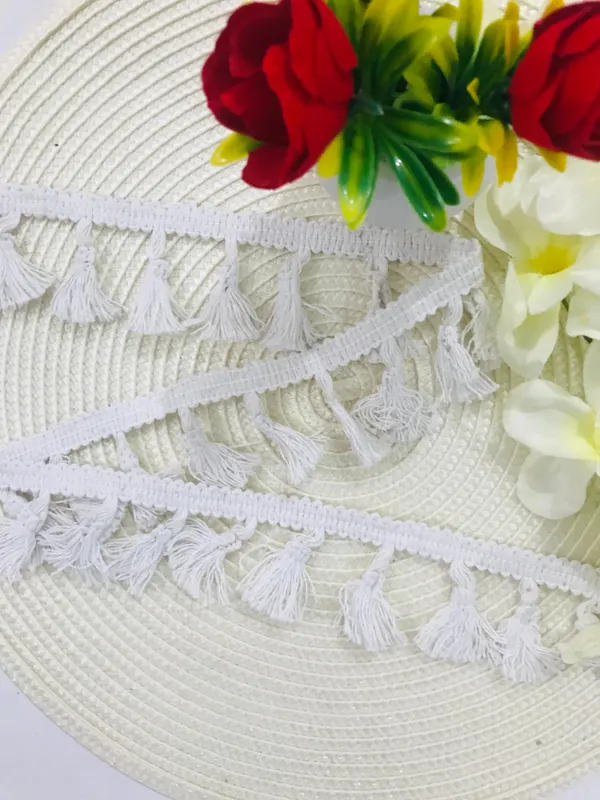 Premdas_Lace_Cotton_Off_White,_Cotton_Dyeable_Lace_Trim,_Neutral_Color_Lace,_Home_Decor,_Scarf_Trim,_Rustic_Style,_Tassel_Fringe_9_Meter_(_White)