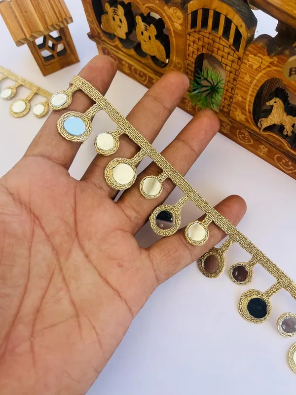 Premium_Latkan_Lace_Border_Real_Mirror,_Hand_Made_Tassel_Trim__9_Meter_Gold_Colour