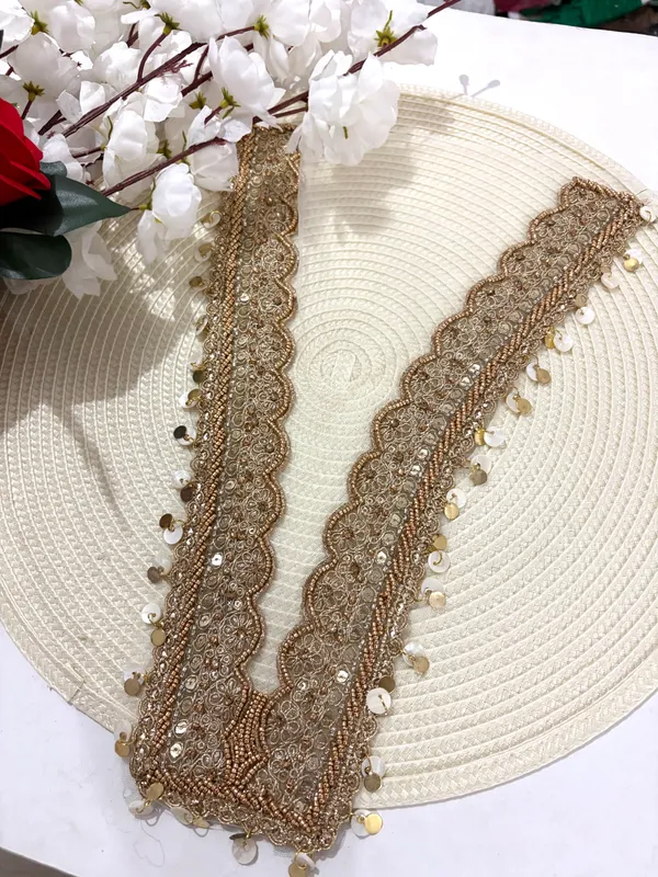 Premium_V_Neck_patch_for_kurti_Sewing_for_Clothes,Jackets,Jean's,_Blouse,_Saree,_Dress_Necklaceround_Decal_Badge_Handmade