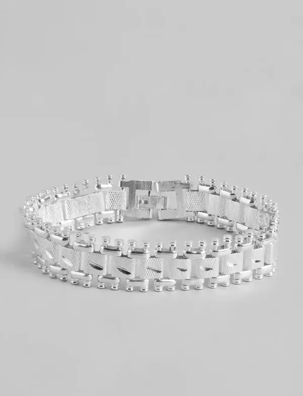 Stylish_Flash_Silver_Plated_Stainless_Steel_Pendant_With_Bracelet_Combo_Set_Of_2