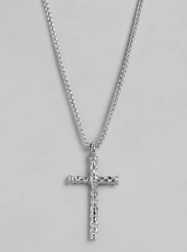 Lord_Jesus_Crucifix_Cross_Pendant_With_Chain