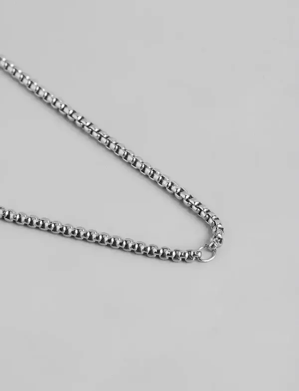 Unisex_Bike_Ryder_Shaped_Rhodium_Plated_Pendant_With_Chain