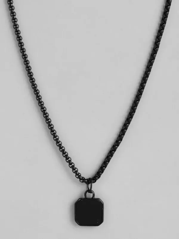 Unisex_Black_Square_Pendant_With_Chain