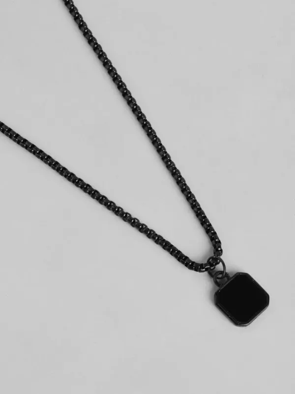 Unisex_Black_Square_Pendant_With_Chain