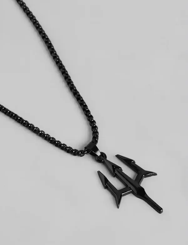 Unisex_Black_Trident_Anime_Pendant_With_Chain