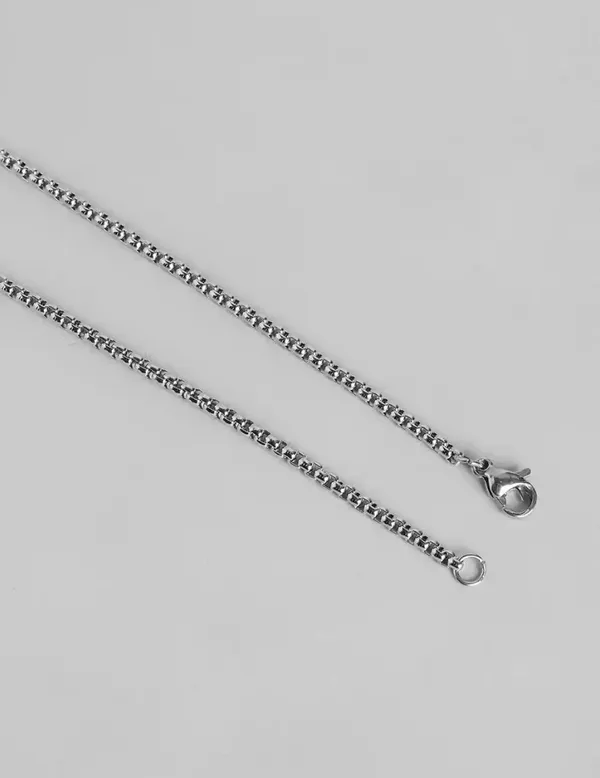 Unisex_Stylish_Anime_Dragon_Tooth_And_Fire_Sword_Silver_Polished_Pendants_With_Chains_Combo_Set_Of_2