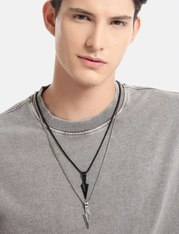 Unisex_Arrow_Stainless_Steel_Pendants_Necklace_With_Chains_Set_Of_2