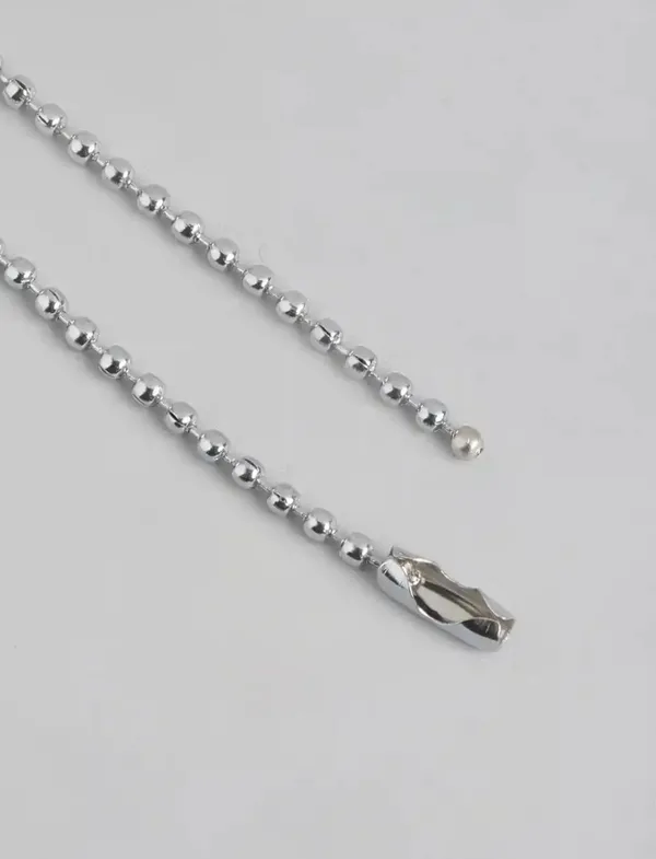 Unisex_Silver_3_D_Twisted_Straight_Cuboid_Vertical_Bar_Stick_Locket_Pendant_With_Ball_Chain