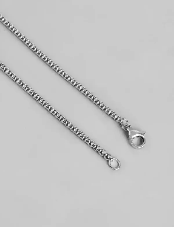 Unisex_Silver_Trident_Anime_Pendant_With_Chain
