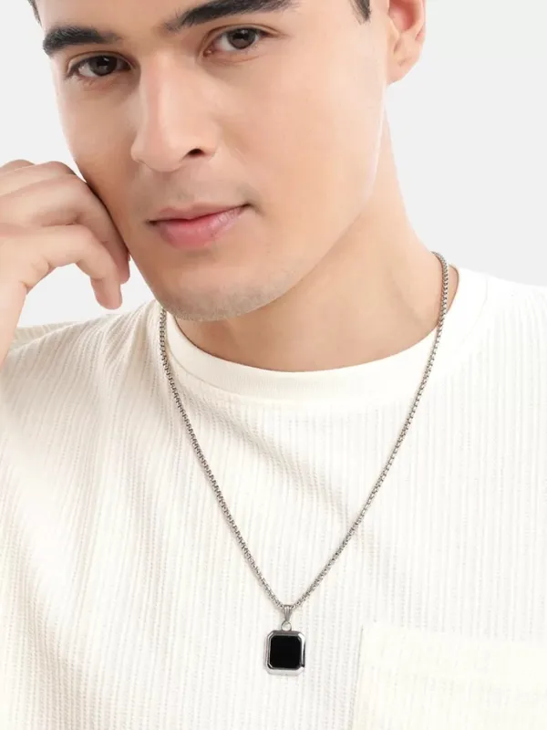 Unisex_Stainless_Steel_Square_Pendant_With_Chain