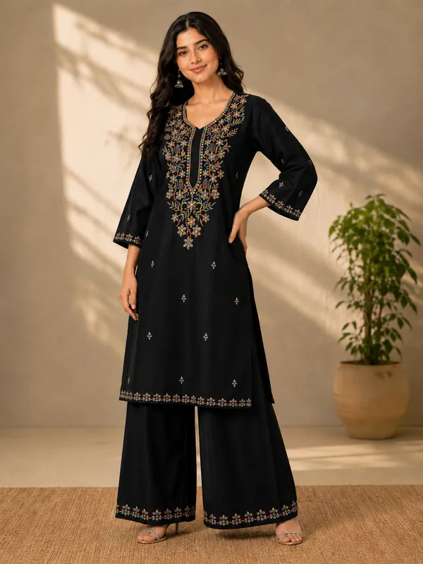 Premium_Black_Rayon_Cotten_Chikankari_Hand_Embroidery_Lucknowi_Kurti_with_Palazzo_&_Dupatta_Set