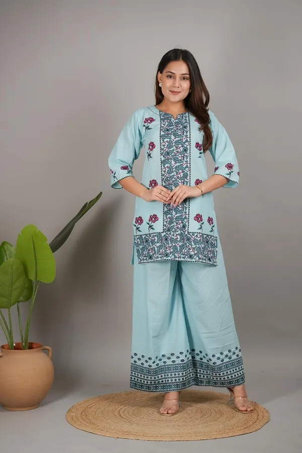 Premium_sky_blue_Cotton_Floral_Printed_Co-ord_Set_with_Palazzo