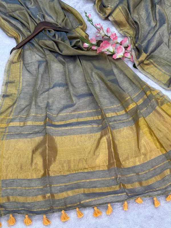 Tissue_crush_linen_silk_saree-_Blue_and_grey_colour_body_with_golden_zari_work