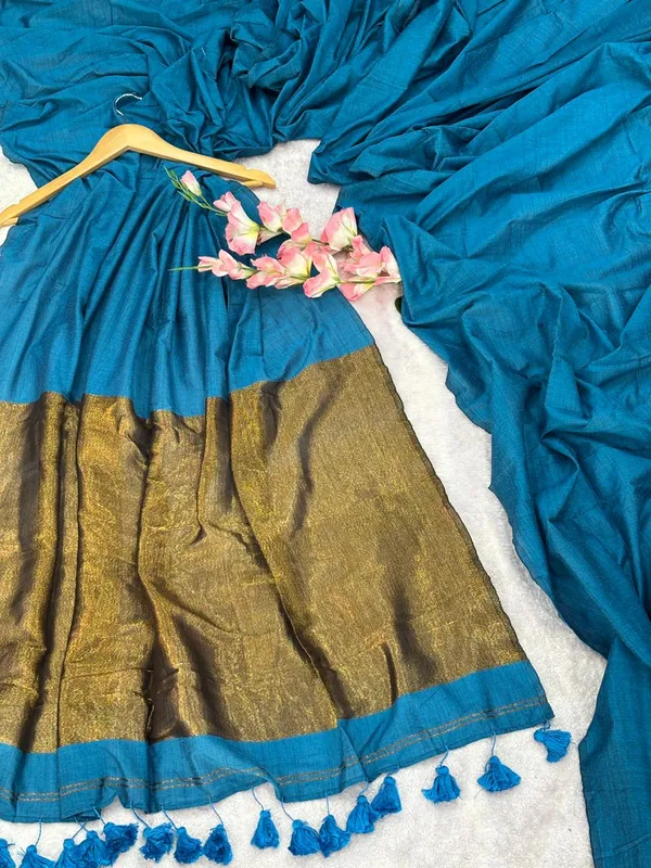 Khadi_cotton_saree_with_Blouse_-_Sky_blue_color_with_golden_lagdi_pallu_work