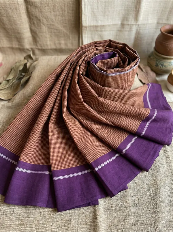 Patteda_Anchu_Handloom_Cotton_Saree_with_Blouse_-_Regal_Maroon_with_shimmering_Gold_Checks_and_Deep_Purple_Border