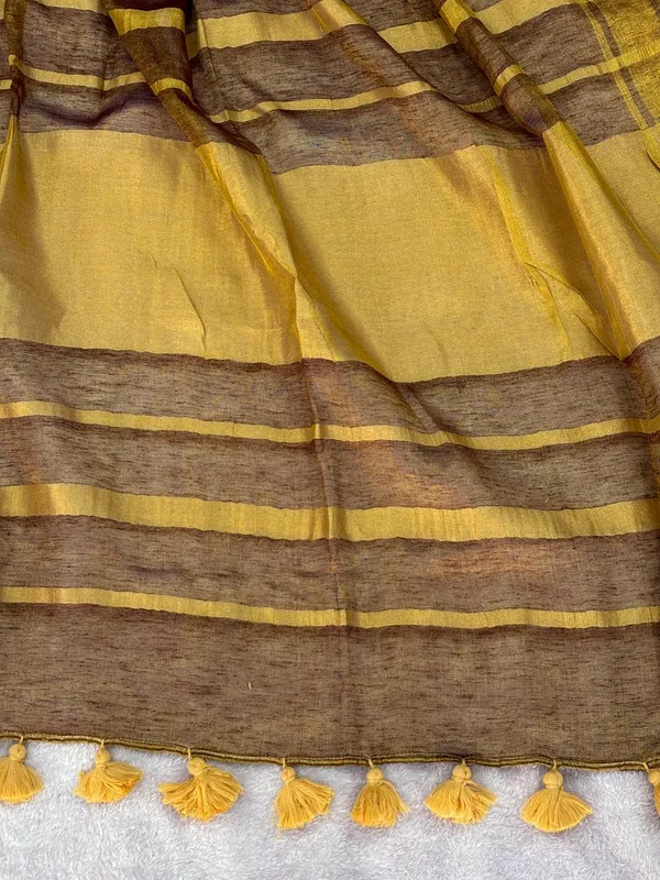 Tissue_crush_linen_silk_saree_-_Brown_colour_with_golden_zari_work