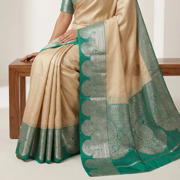 Soft_Ivory_With_Emerald_Green_Border_Pure_Kanjivaram_Soft_Silk_Saree_With_Blouse