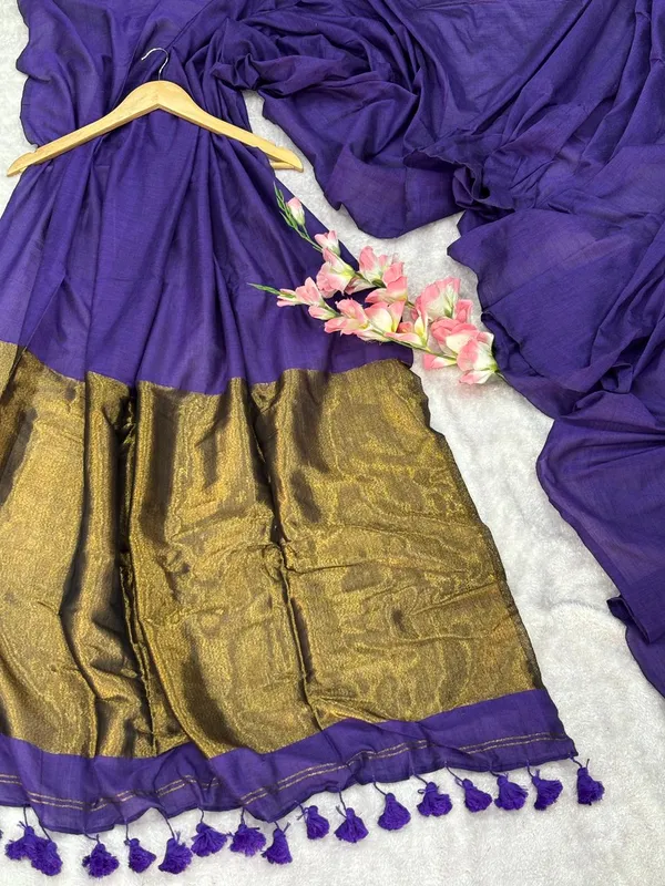 Khadi_cotton_saree_with_Blouse_-_Magenta_color_with_golden_lagdi_pallu_work