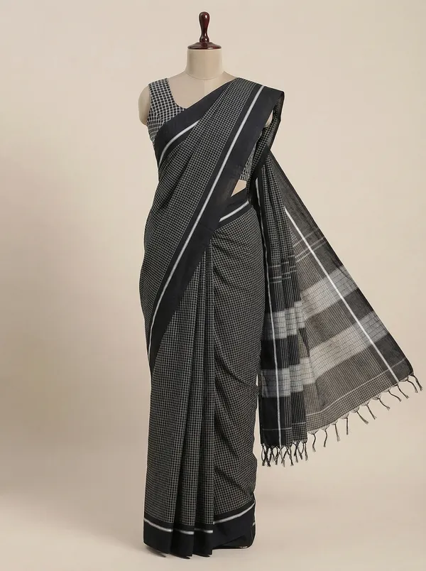 Patteda_Anchu_Handloom_Cotton_Saree_with_Blouse_-_Deep_Black_with_contrasting_ivory-white_checks