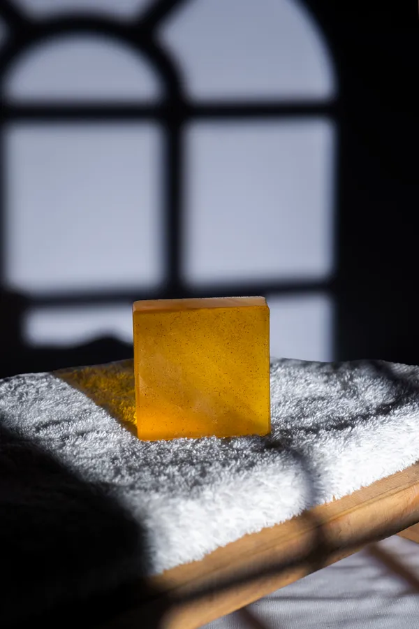 Rare_Alchemy_Turmeric_Natural_Soap_Bar