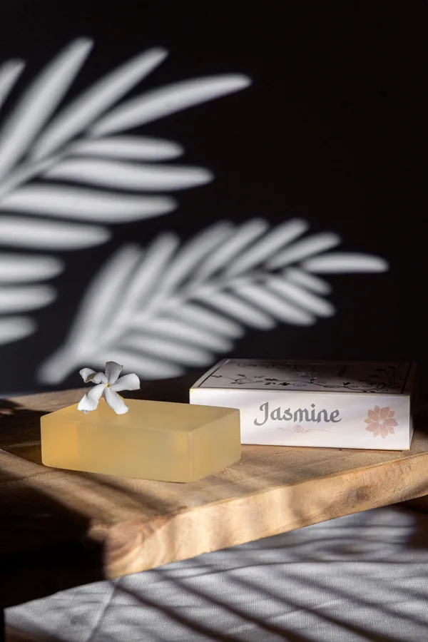 Combo_Of_2_Natural_Handmade_Soap_Bar_With_Jasmine_Fragrance_And_Lemon_Fresh_Natural_Soap_Bar_