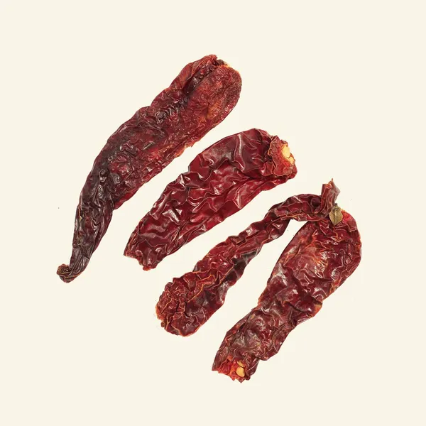 Roods_Fresh_Kashmiri_Red_Chilli_Whole_Dried/Sukhi_Lal_Mirch)/Stemless/Medium_Spicy/Kaddi_Byadgi_Chilli_(250_G)
