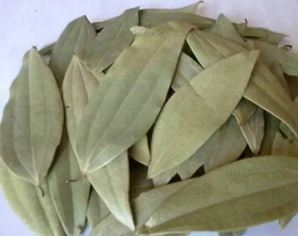 Roods_Fresh_Natural_Tej_Patta/Leaf_Whole_Dried_Bay_Leaves_Spices_(250_Gm)