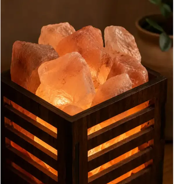 The_Warm_Corner_-_Himalayan_Salt_Lamp