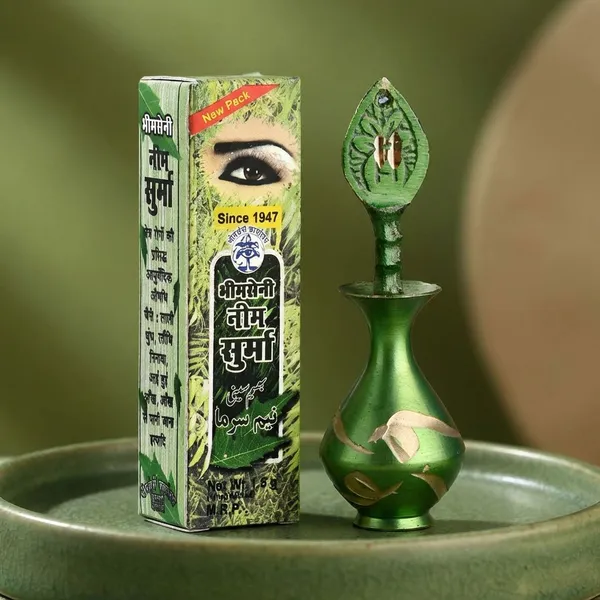 Bhimsemi_Neem_Surma_3g._With_Green__Brass_Surmedani