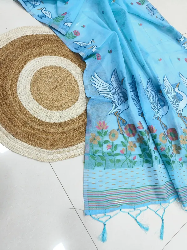 Pretty_Kanya_Pure_Gold_Zari_Jacquard_Saree_with_Rich_Pallu_&_Exclusive_Blouse