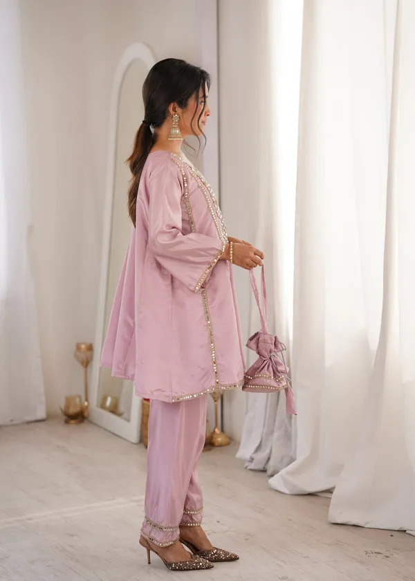 Premium_Ready-to-Wear_Kurti_Pant_with_Batwa