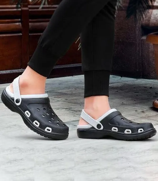 Black_Eva_Casual_Clogs_For_Men