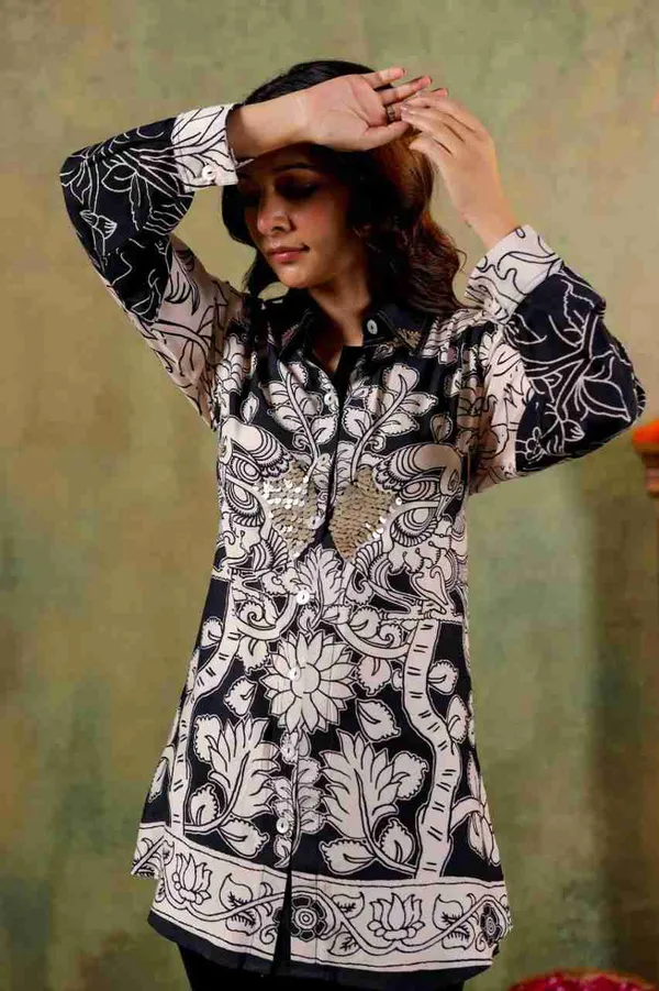 Black_Cotton_Shirt_For_Women
