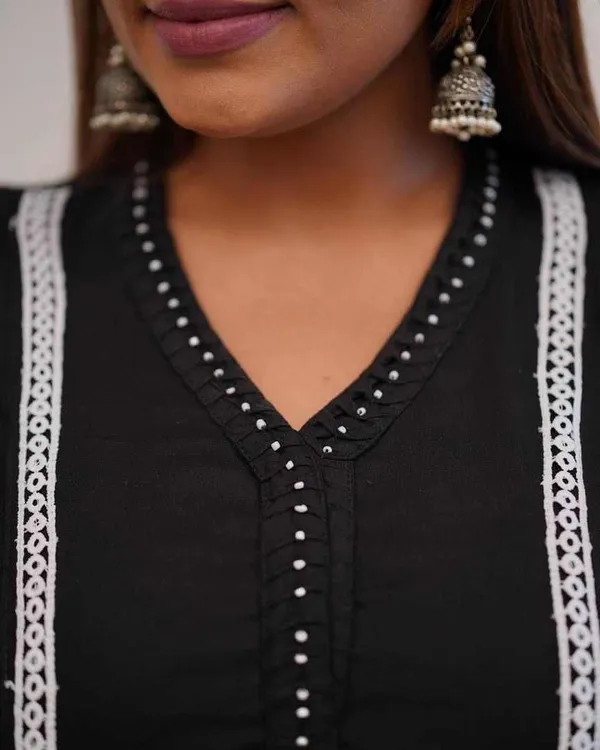 Black_Cotton_Suit_Set_For_Women