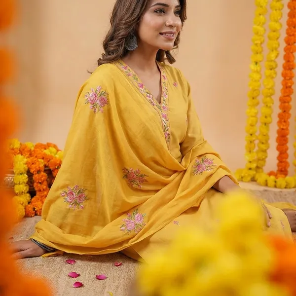 Yellow_Embroidered_Kurta_Set_For_Women