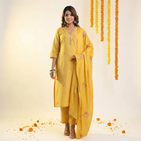 Yellow_Embroidered_Kurta_Set_For_Women